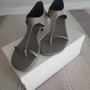 Zara Leather Kitten Heel Grey Women's Sandals, Sz 39